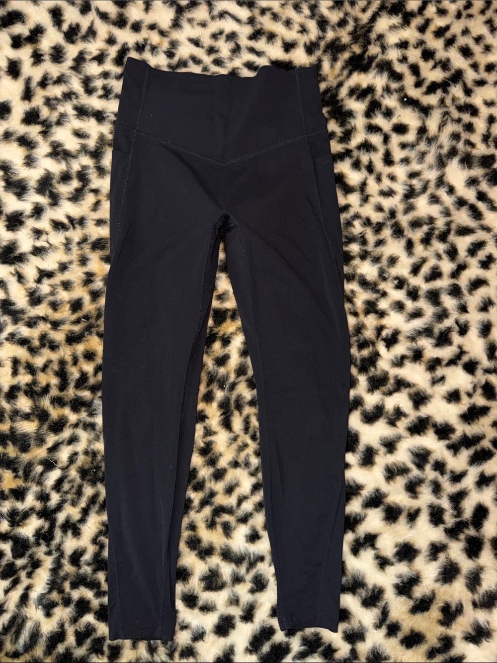 Halara High-Waist Black Leggings with side pockets